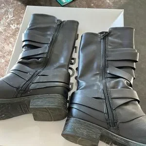 Report huck deals boots
